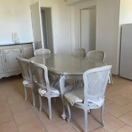 Gite Zen Au Coeur Du Vignoble Proche Blaye Appartamento *